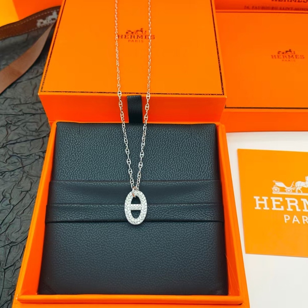 Hermes Silver Oval Pendant Necklace